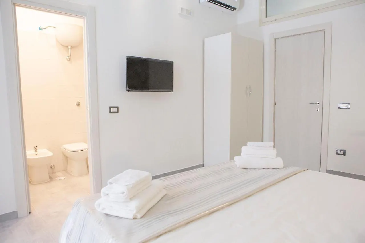 B&B Paradise64 Naples 2*,  Italy